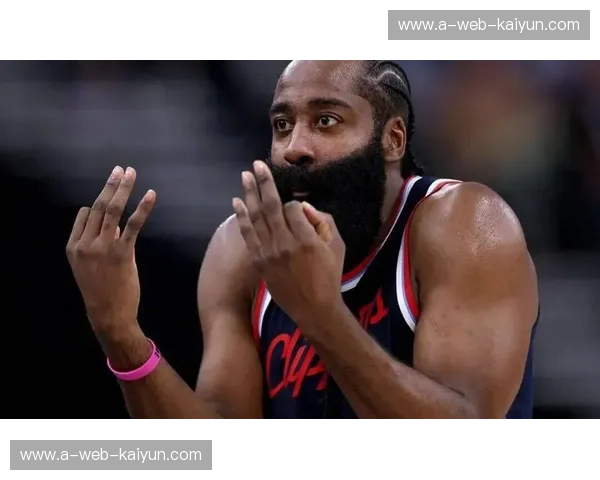 绝代双骄的赤色黄昏：回望2015，那场关于哈登与威少的宿命之战